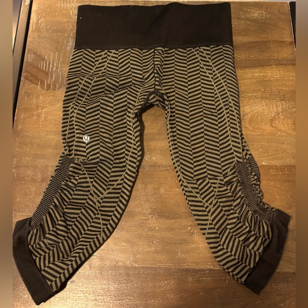 Lululemon In the Flow Crop II leggings